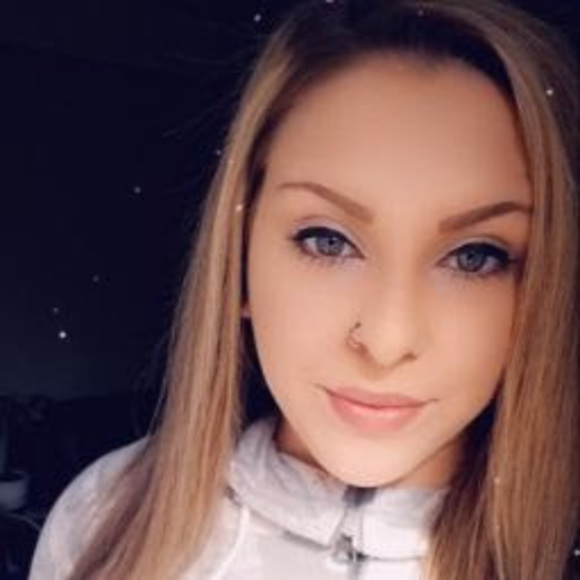 Meet your Posher, Allison - Picture 1 of 1